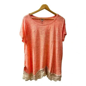 Hayden LA Peach Women’s Short Sleeve Top With Lace Detail Size Large